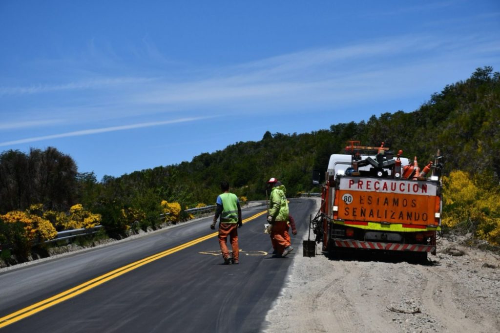 Finalizaron trabajos de señalización en la Ruta 40 entre El Bolsón y ...